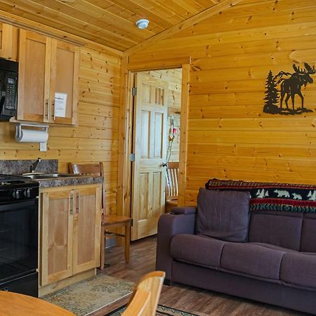 Bend-Sunriver Camping Resort Cottage 1 المظهر الخارجي الصورة